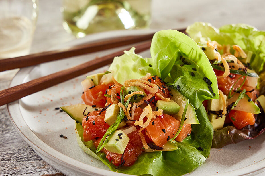 Spicy Salmon Poke Lettuce Cups